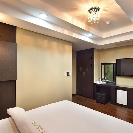 בוסאן Press Hotel חדר תמונה